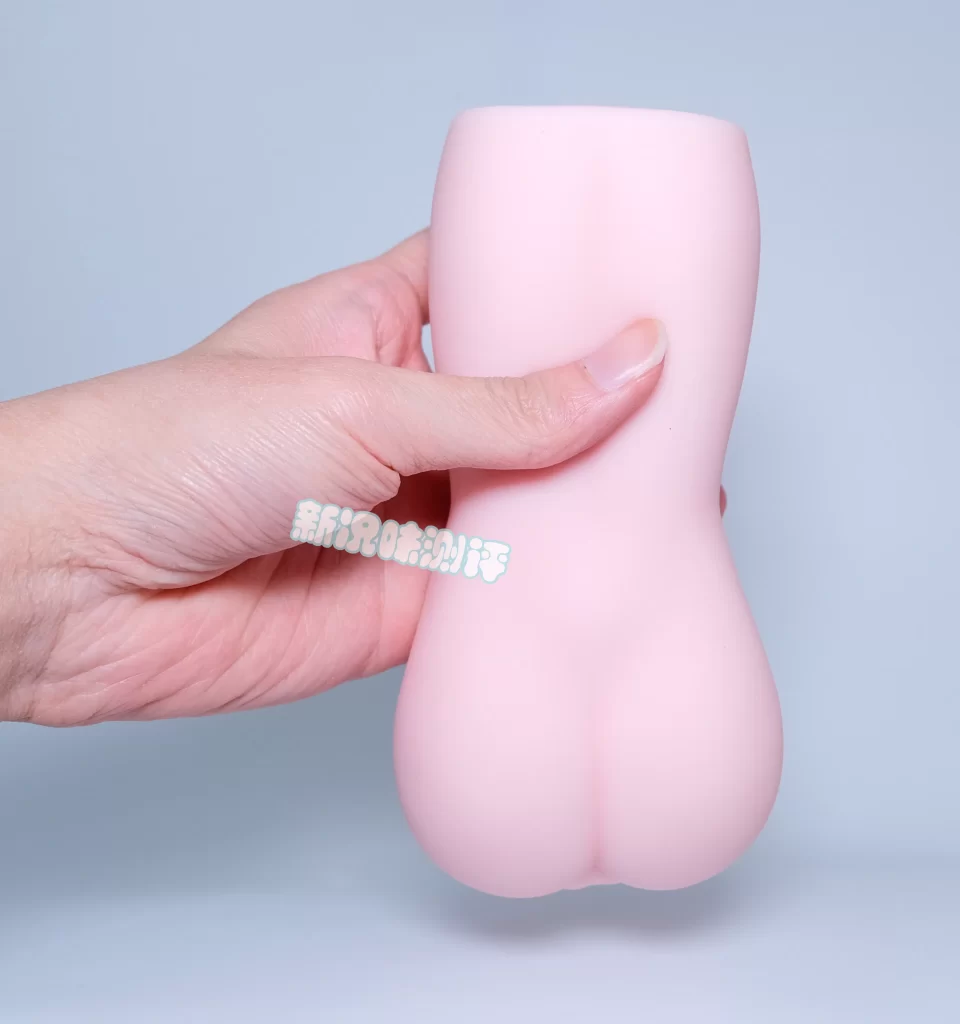 百元不到的价位能有如此精美包装，还有小型海浪般的通道体验？majomiyo—鲨鲨测评