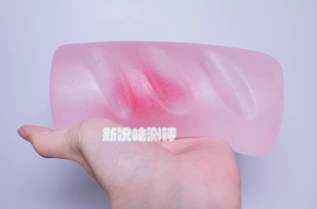 可爱包装下居然藏着如此多的瑕疵，虽然体验还行但是寿命有点堪忧，FANTASTIC BABY-瞬间冲击测评