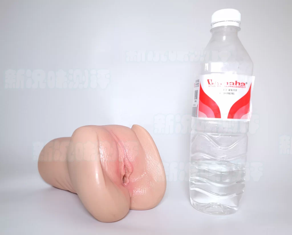 来自硅胶材质的月牙天冲！说真的对牛牛来说有点刺激了，彼之良—Uair03测评