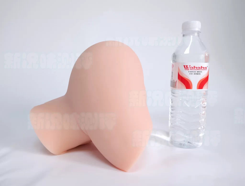 主打骑乘姿势的长腿小臀，实际用起来确实翘屁股厚乳更舒适？TMT—骑乘之臀测评