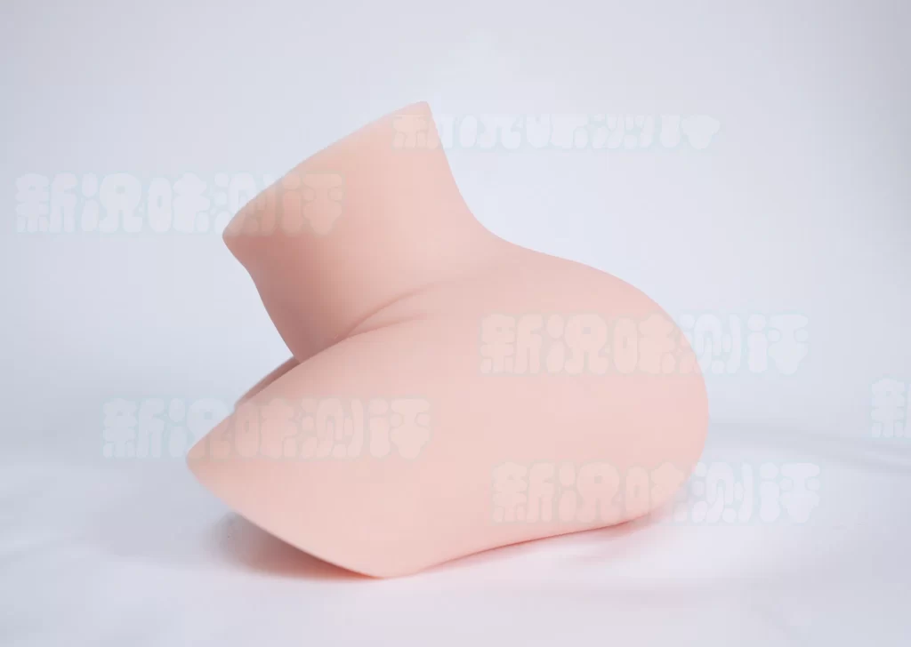 主打骑乘姿势的长腿小臀，实际用起来确实翘屁股厚乳更舒适？TMT—骑乘之臀测评